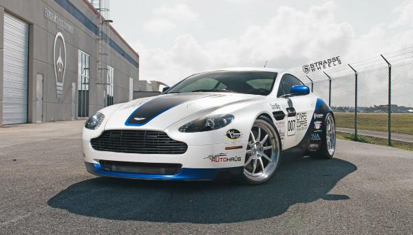 aston-martin-v8-vantage 1.jpg