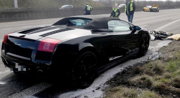 178327-lambo crash 11.jpg