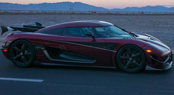 172544-koenigsegg rs.jpg