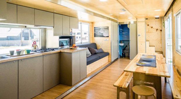 mercedes surf 111.jpg