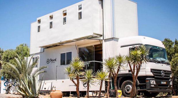 mercedes surf 1111.jpg