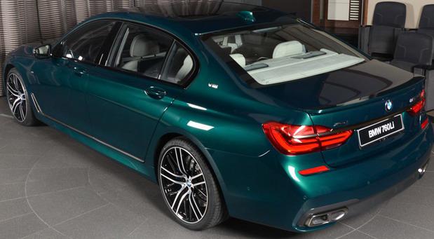 180758-bmw 760 111.jpg