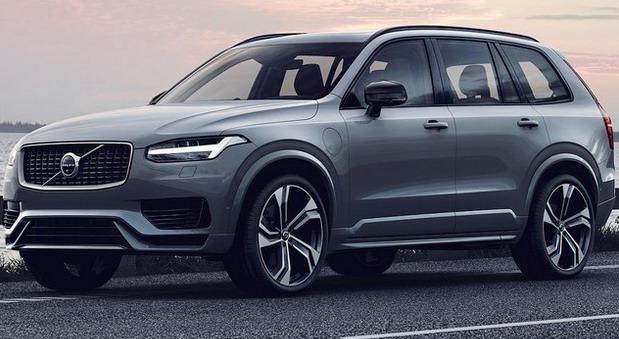 Volvo-XC90 11.jpg