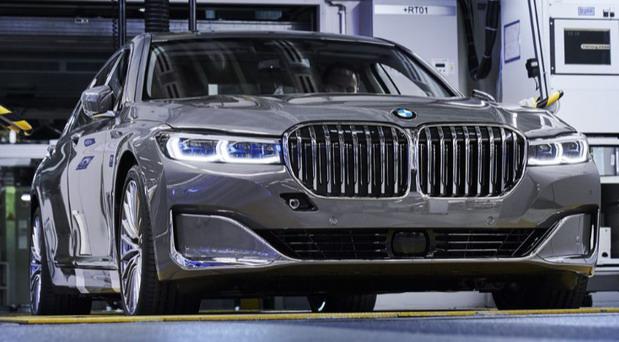 190283-bmw 7 111.jpg
