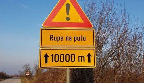 rupe na putu.jpg