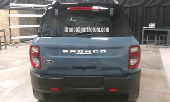 Ford-Bronco 001.jpg