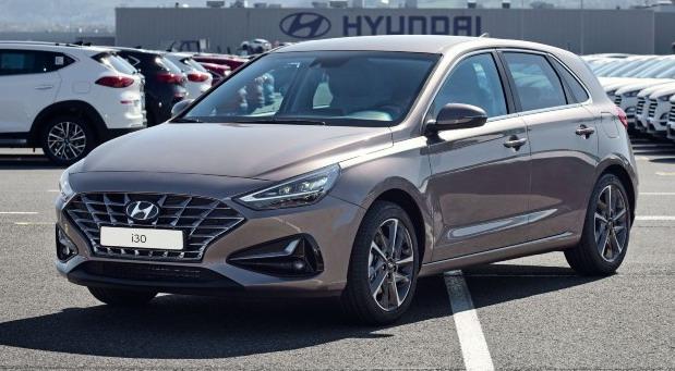 203330-hyundai i3001.jpg