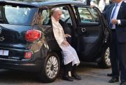 286527269_popeinfiat.thumb.jpg.b580b63343388d2de7144f329a3cee60.jpg