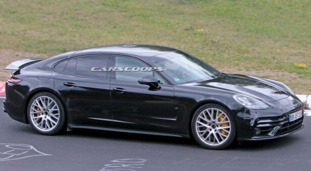 Porsche-Panamera 2.jpg