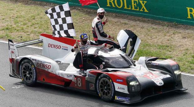 207037-toyota lm 2020 01.jpg