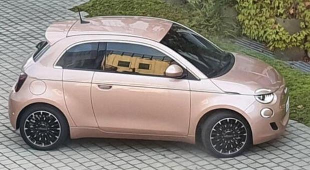 fiat 500 trepiuno.jpg