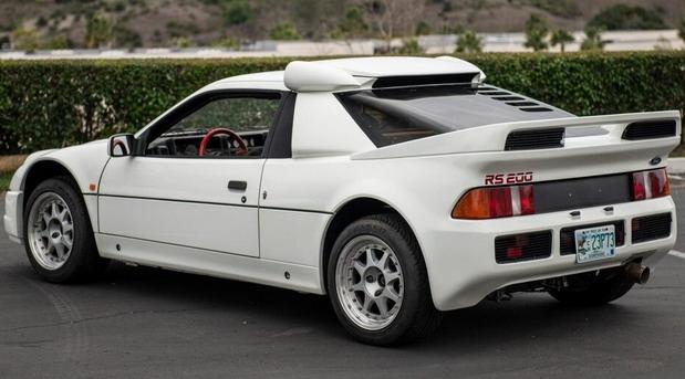 ford rs200 02.jpg