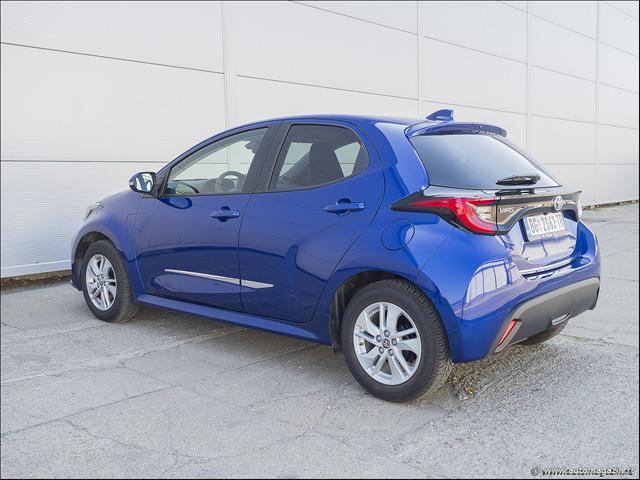 yaris 1.0 07.jpg