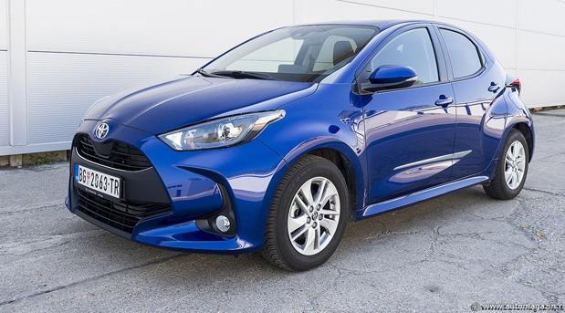 yaris 1.0 09.jpg
