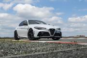 Giulia_GTA_trofeo_white_02.jpg