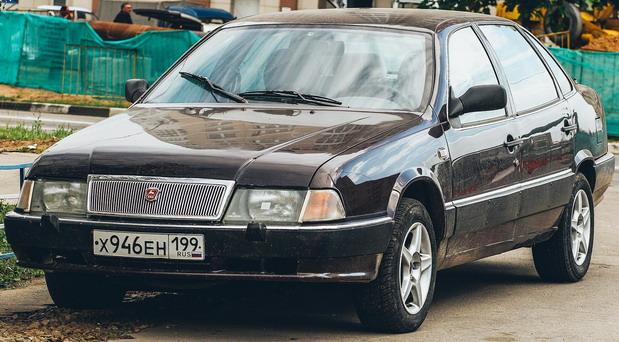 volga 3105 02.jpg