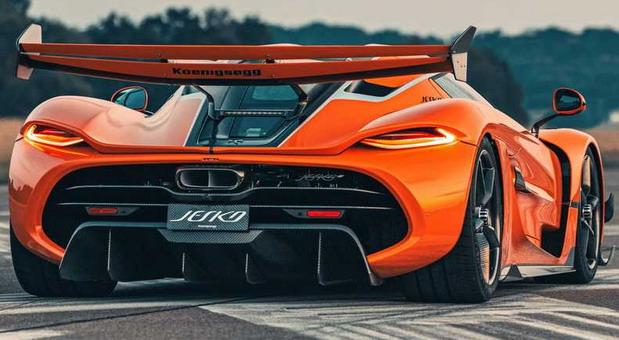 koenigsegg jesko 02.jpg