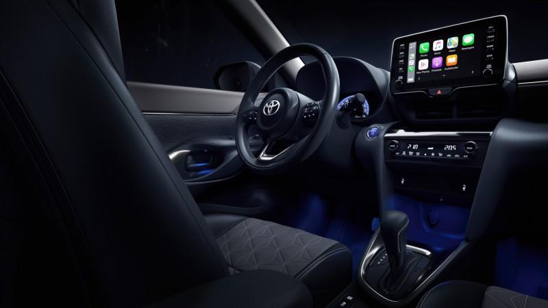 toyota-new-yaris-cross-interior 01.jpg