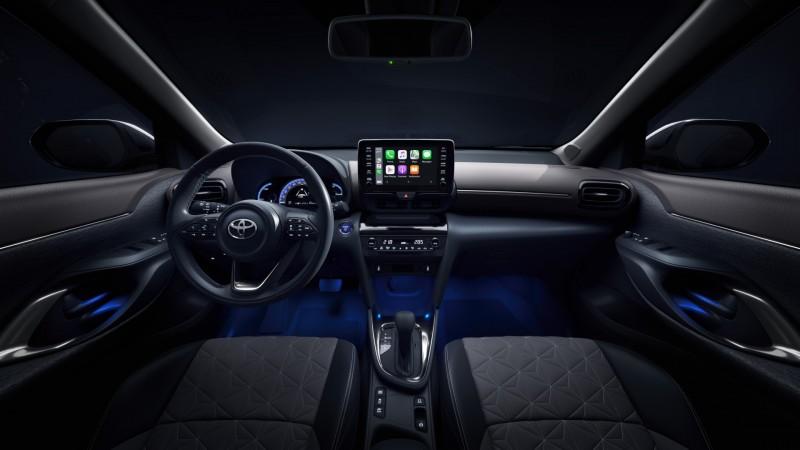 toyota-new-yaris-cross-interior 02.jpg