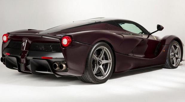 laferrari 1500 02.jpg