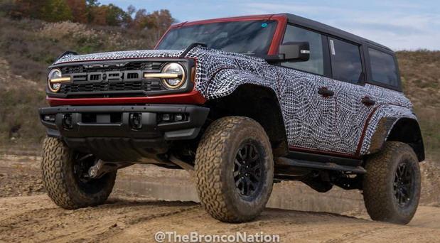 ford bronco raptor 02.jpg