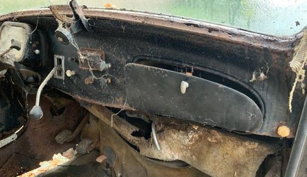 220003-citroen ta 01.jpg