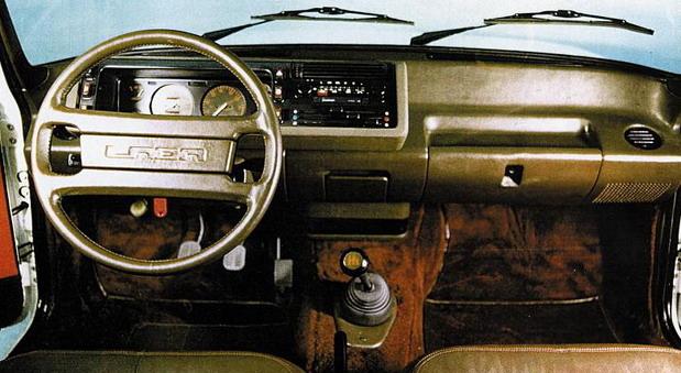 lada 2103 01.jpg