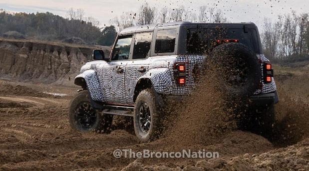 ford bronco raptor01.jpg