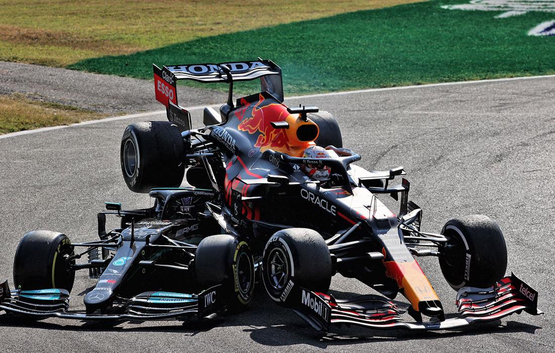 hamilton_verstappen_italian_gp_2021_race_crash.jpg.7e5c32644875c284e4cc4a0268adea5b.jpg (1100×700)