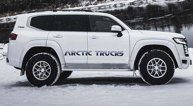 arctic land cruiser 02.jpg