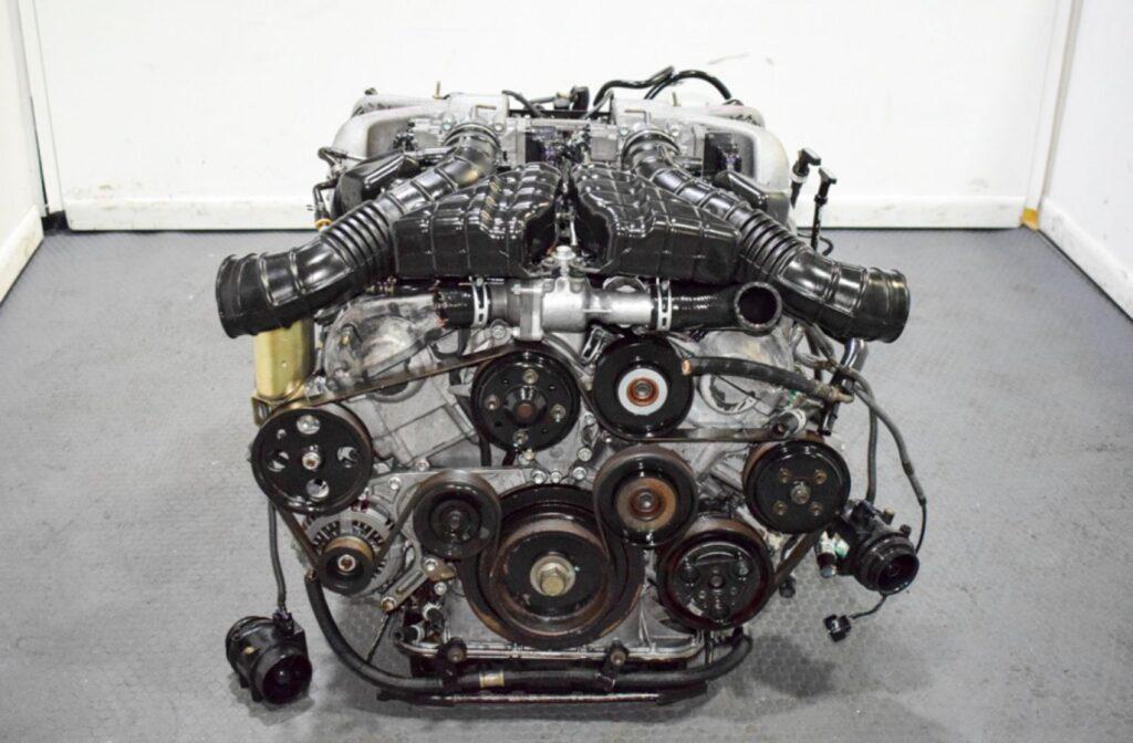 toyota v12 04.jpg