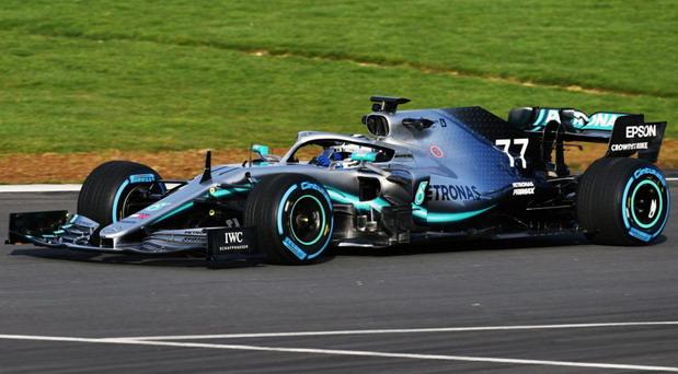 mercedes f1 bolid.jpg