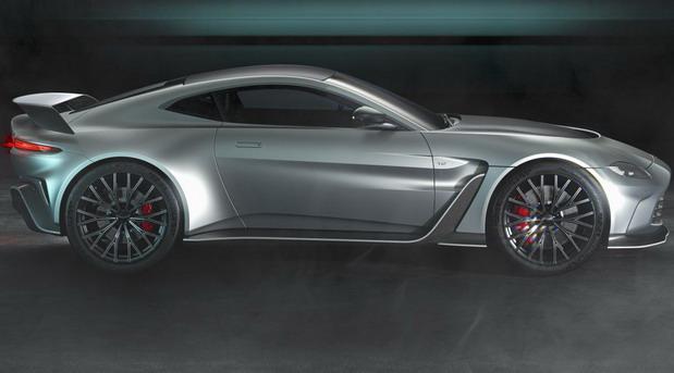 aston v12 04.jpg