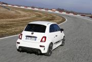 New_Abarth_695_Competizione_pack_(10).JPG