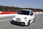 New_Abarth_695_Competizione_pack_(6).JPG