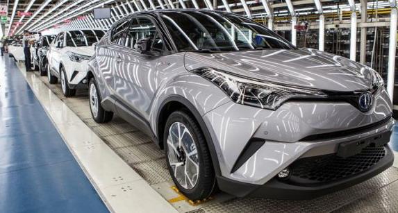 toyota chr 01.jpg