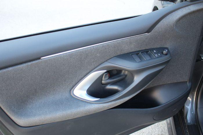 yaris 63.jpg