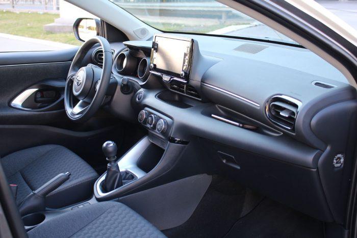 yaris 85.jpg