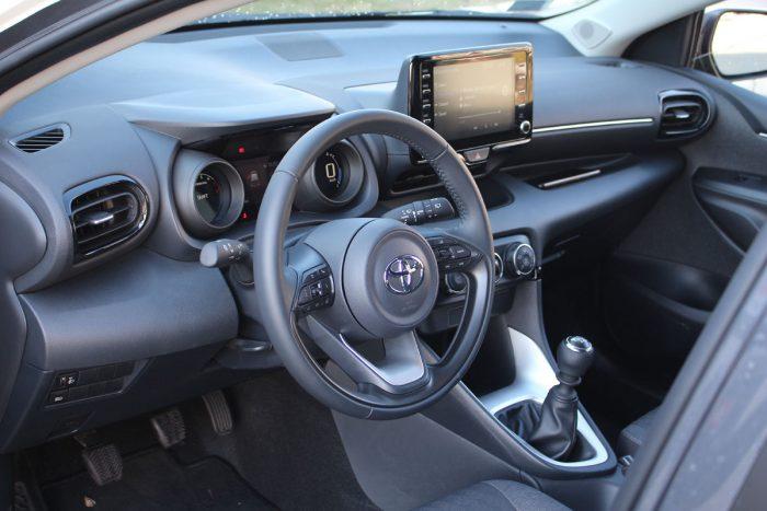 yaris 82.jpg