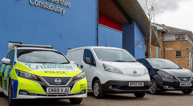 nissan ev police 01.jpg