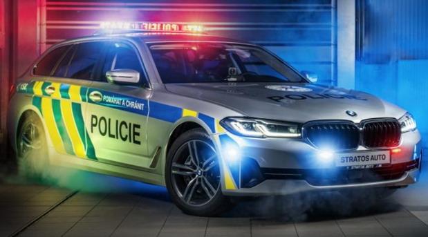 bmw police 02.jpg