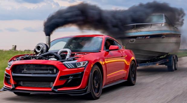 ford mustang gliser.jpg