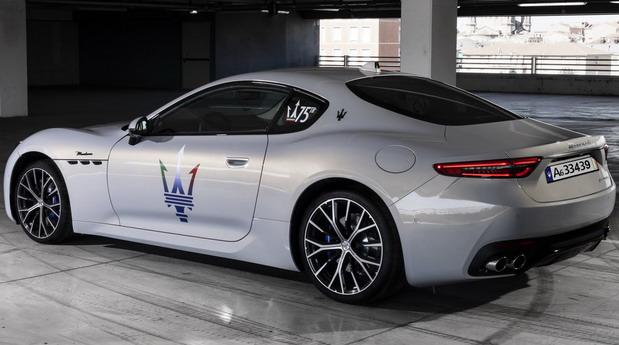 Maserati GranTurismo 01.jpg