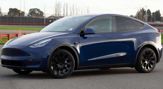 200278-tesla model y 01.jpg