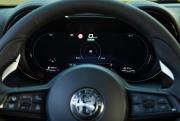 alfaromeotonalepluginhybridq4interior3-6373b2e064171_637618bba4ce3.jpeg