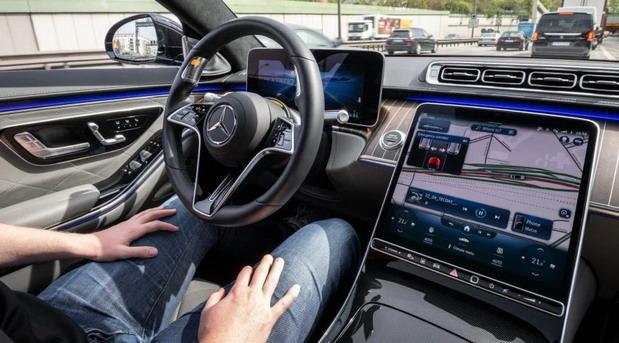 224612-Mercedes Drive Pilot 13.jpg
