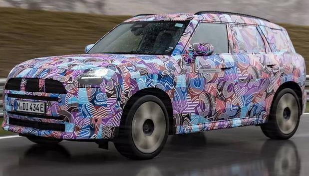 233128-mini c 02.jpg