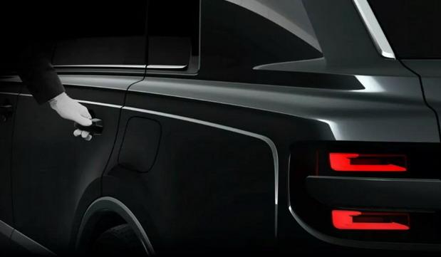 toyota century suv 1.jpg