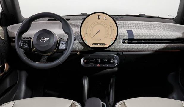 Mini Cooper 2024 1.jpg