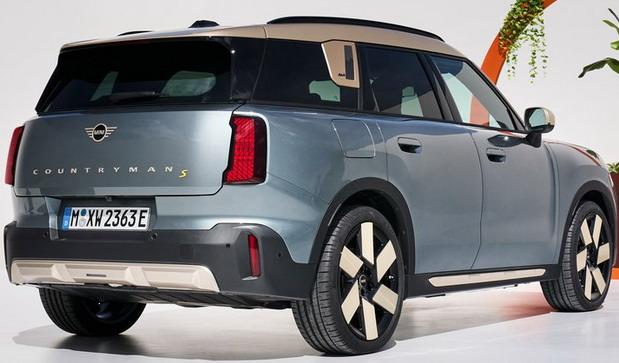 Mini Countryman 2024 02.jpg